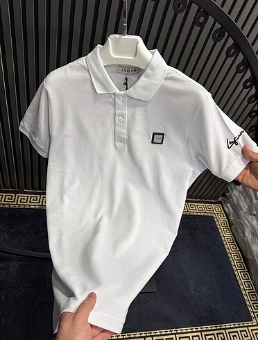 Lufian beyaz Polo yaka kol detaylı