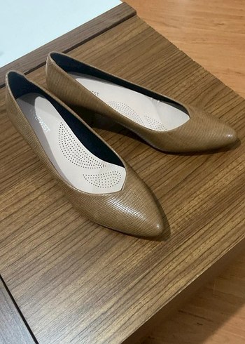 Nine west marka Dolgu Topuklu Kadın ayakkabısı