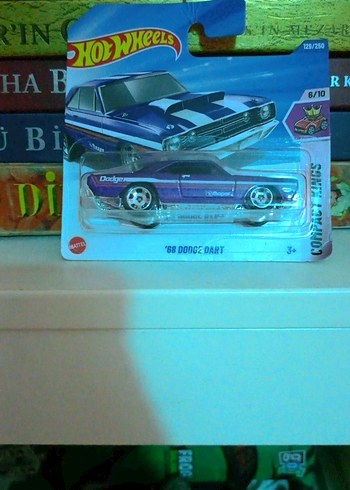 Hot Wheels Mor '68 Dodge Dart Oyuncak Araba