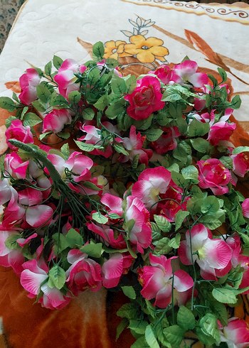 Diğer Canlı Pembe Yapay Çiçek Buketi