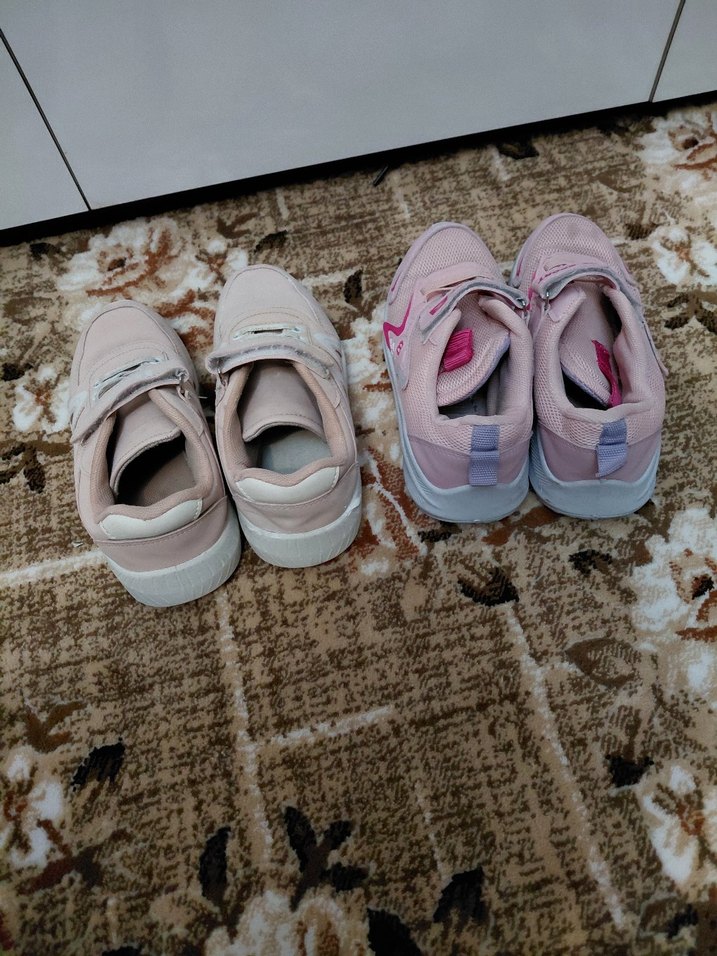 Kız Çocukları için Pembe Cırt Cırtlı Spor Ayakkabı - Görsel 4
