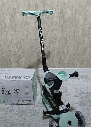 Yeşil Çocuk Scooter'ı GLOBBER