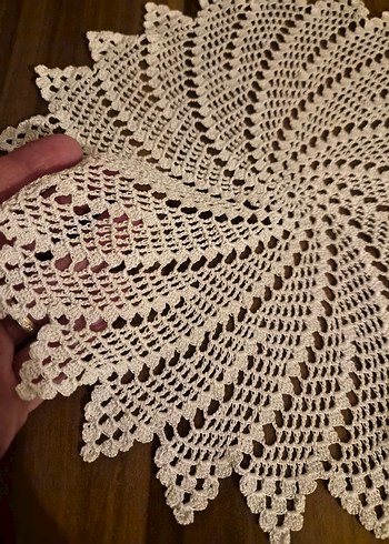 El Yapımı Bohem Dantel Yuvarlak Masa Örtüsü - Görsel 2