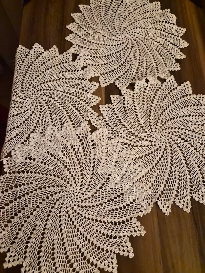 El Yapımı Bohem Dantel Yuvarlak Masa Örtüsü - Görsel 4