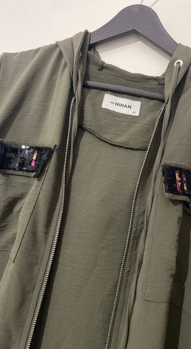 Kapüşonlu giyçık - Görsel 2