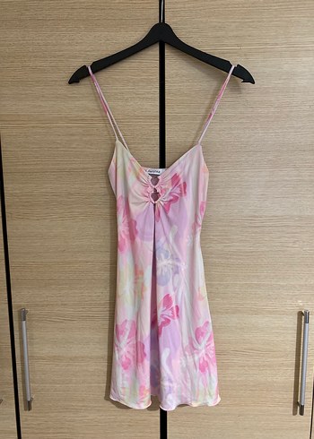 Bershka Pembe Bağlama Desenli Mini Elbise