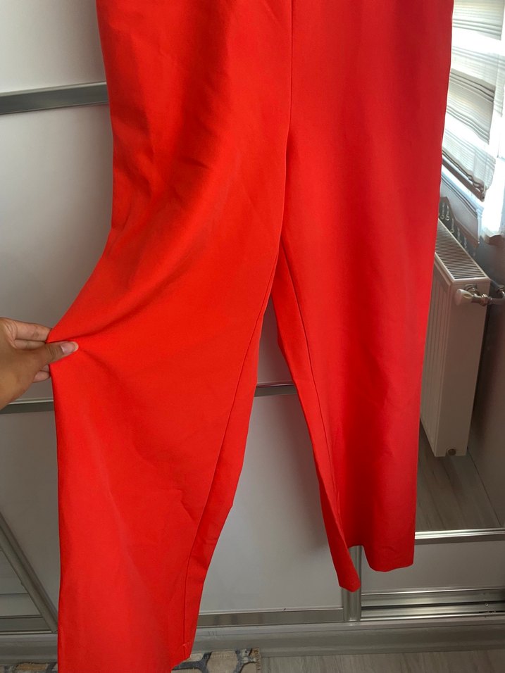 Kırmızı Uzun Kollu Drapeli Kadın Tulum - Görsel 3