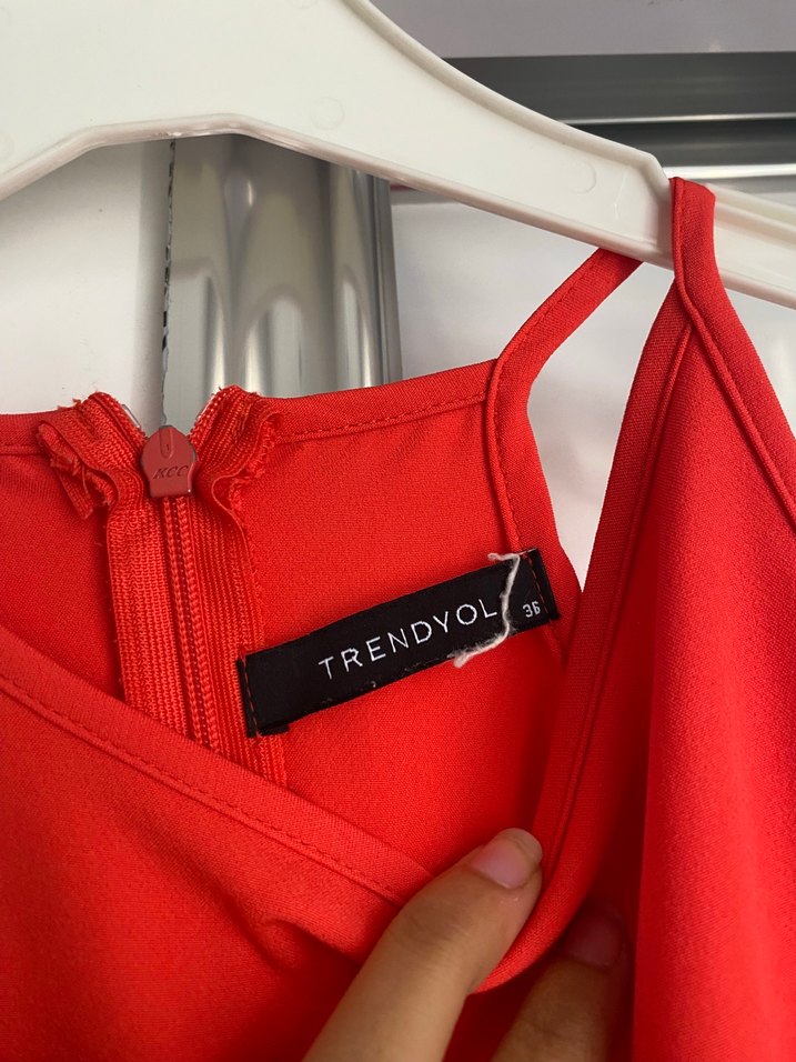 Kırmızı Uzun Kollu Drapeli Kadın Tulum - Görsel 2