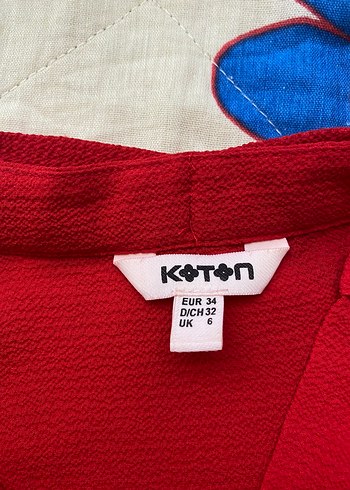 Koton Kırmızı V Yaka Düğmeli Uzun Kollu Kadın Gömlek