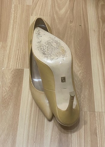 SİVRİ TOPUKLU AYAKKABI - Görsel 2