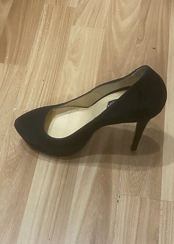 SİVRİ TOPUKLU AYAKKABI - Görsel 3