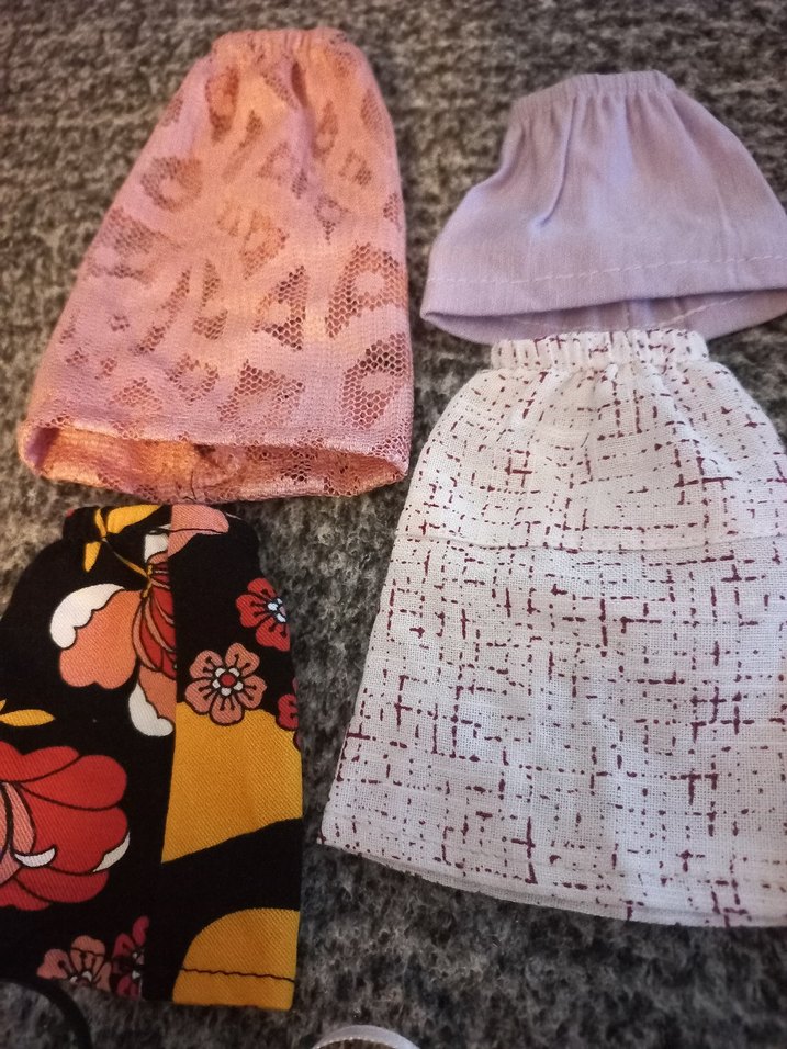 Çeşitli Bebek Kıyafetleri ve Çantaları Seti Barbie için - Görsel 3