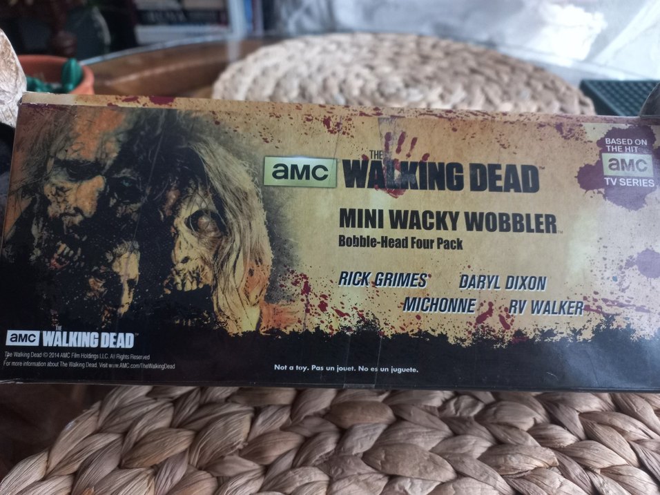 The Walking Dead Karakter Figür Seti - Görsel 4