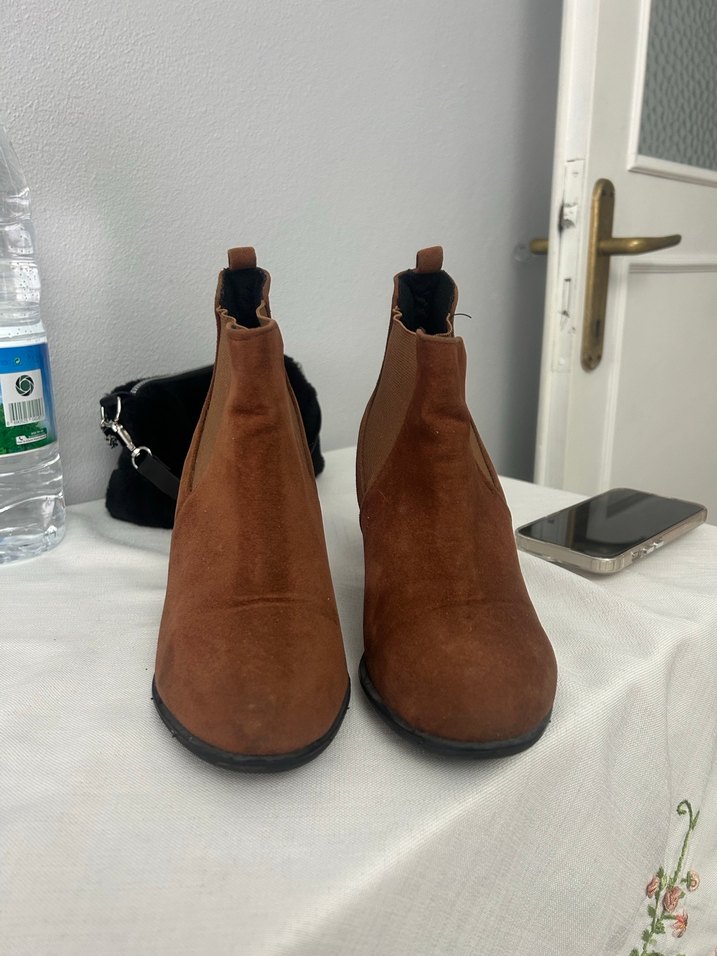 Kahverengi Süet Topuklu Kadın Bot - Görsel 2