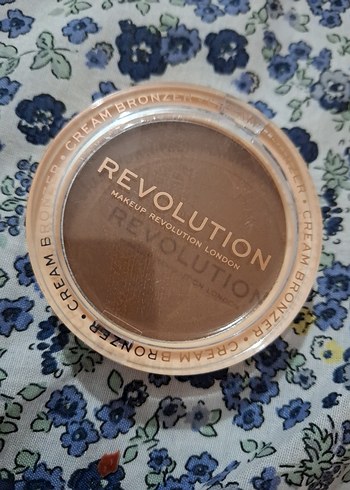 Revolution Krem Allık - Koyu Kahverengi