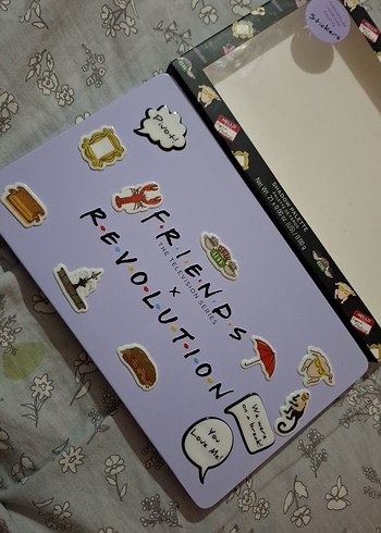 revolution friends koleksiyon urunu