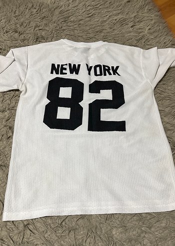 Gri Baskılı Beyaz Kısa Kollu Tişört - Görsel 2