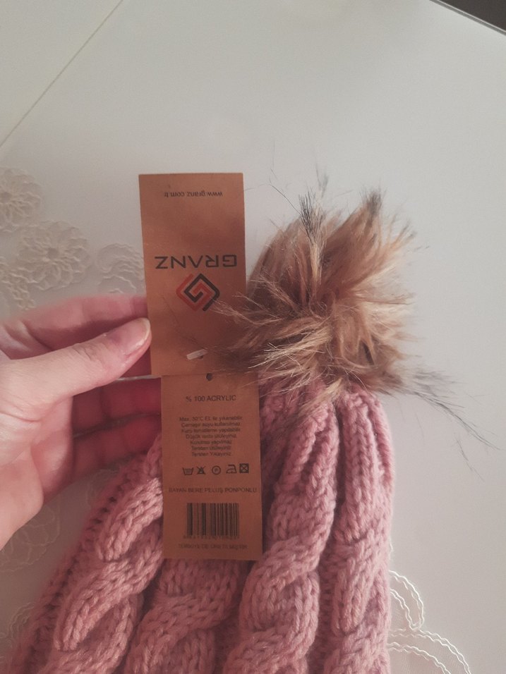 Pembe Örgü Kadın Bere Ponponlu - Görsel 4