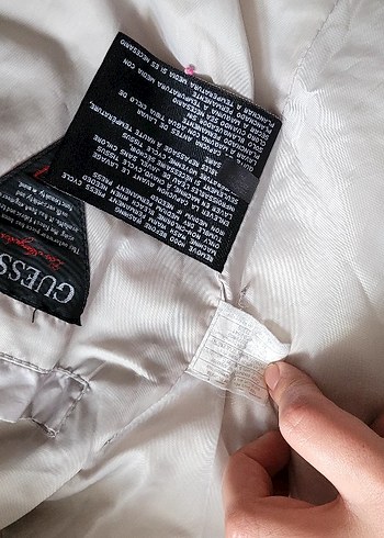 Guess Kürk Detaylı Gri Kaz Tüyü Kadın Kışlık Mont - Görsel 9