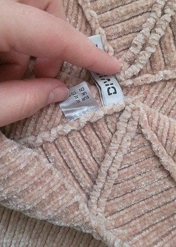 Pembe V Yaka Örgü Kadın Kazak - Görsel 4