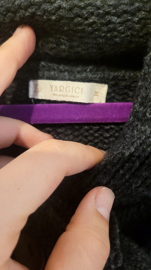 Düğmeli Siyah Uzun Hırka - Görsel 3