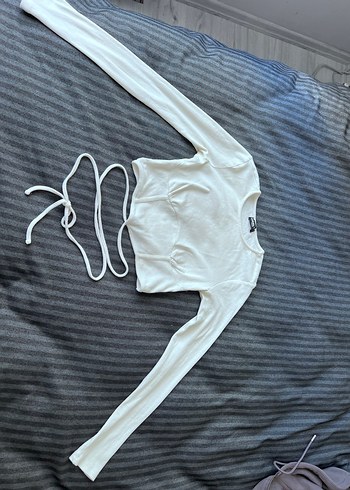 Beyaz Kemer Detaylı Crop Top - Görsel 2