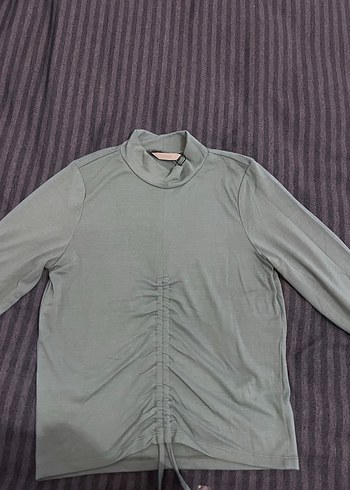 Gri Yüksek Yaka Bluz - Görsel 2