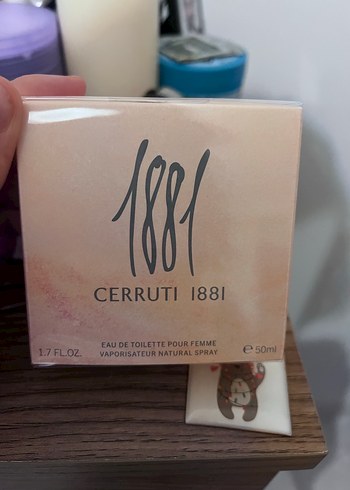 Cerruti 1881
