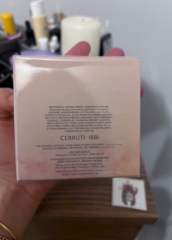 Cerruti 1881 Kadın Parfümü 50ml - Görsel 3