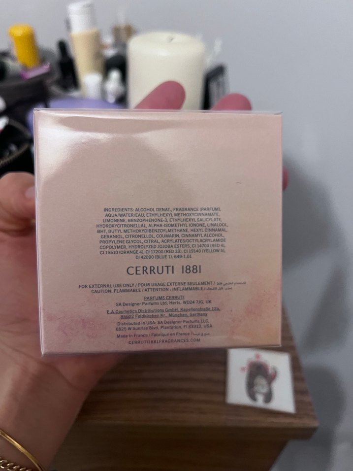 Cerruti 1881 Kadın Parfümü 50ml - Görsel 3