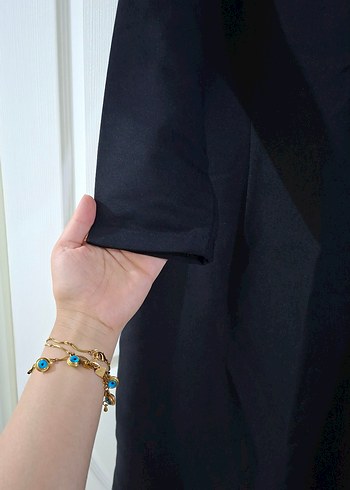 Siyah Uzun Kollu Dökümlü Ofis Elbisesi - Görsel 3