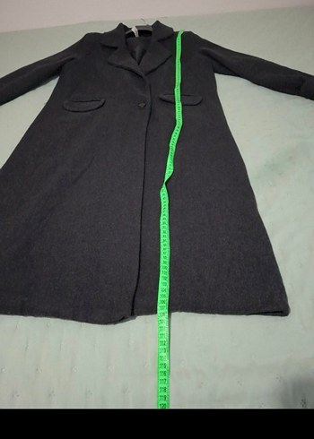 Düğmeli Siyah Kadın Uzun Kaban - Görsel 3