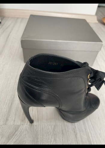 Siyah Deri Vintage Topuklu Kadın Bot - Görsel 3