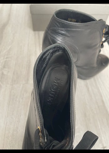 Siyah Deri Vintage Topuklu Kadın Bot - Görsel 4