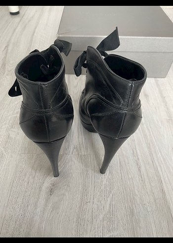 Siyah Deri Vintage Topuklu Kadın Bot - Görsel 6