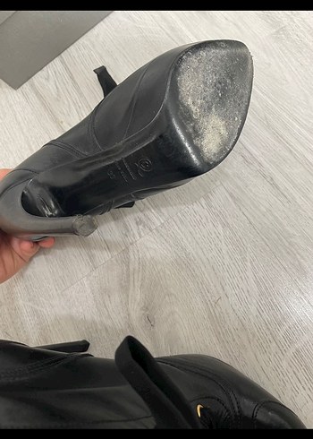 Siyah Deri Vintage Topuklu Kadın Bot - Görsel 5