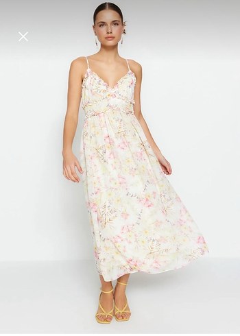 Pembe Ekru Çiçek Detaylı Bohem Uzun Elbise - Görsel 2