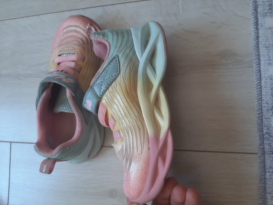 Kız Çocuk Işıklı Skechers Sneaker - Görsel 3