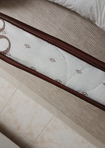 Bej Desenli Parlak Yatak Koruyucu - Görsel 2