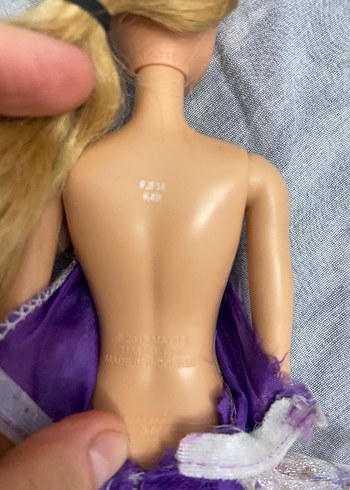 Beden Renk Barbie bebek