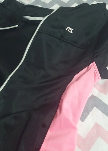 Fermuarlı Pembe Siyah Kadın Spor Ceket - Görsel 3