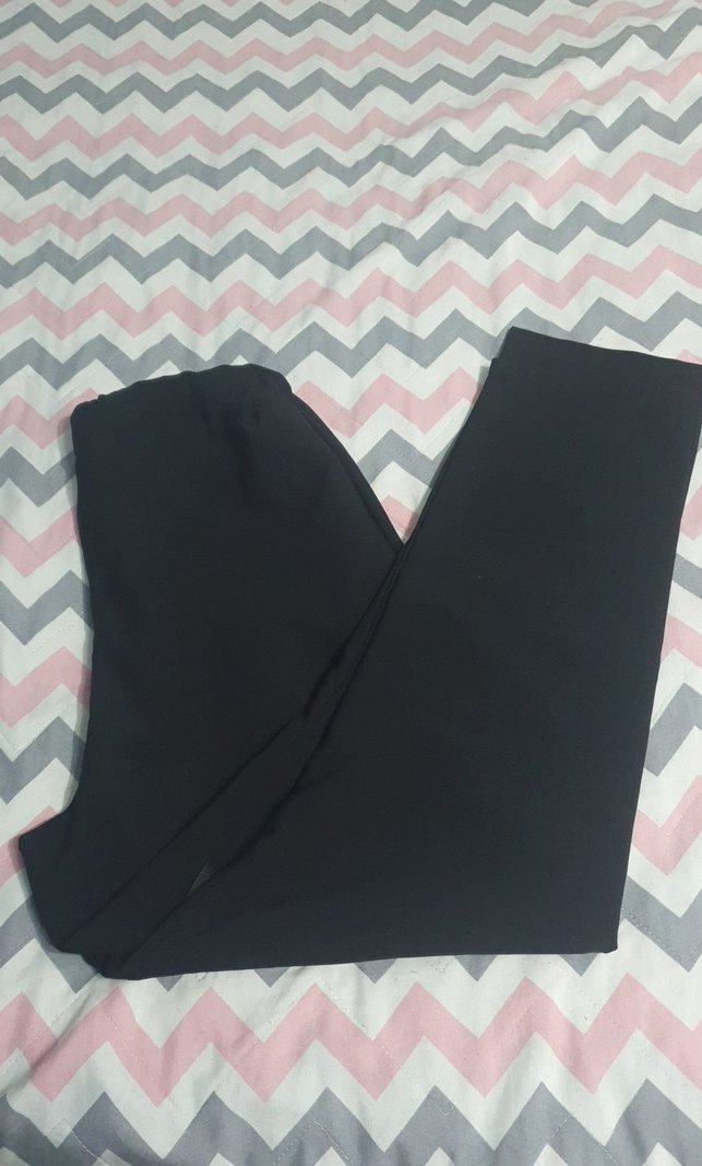 Siyah Kadın Rahat Kesim Kumaş Pantolon - Görsel 2