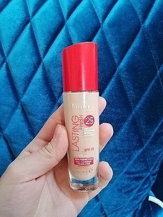 rimmel london fondoten 