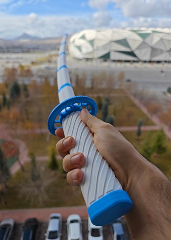 Mavi ve Beyaz Aksiyon Figürü Kılıcı - Görsel 2