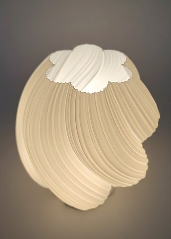 Beyaz Dalgalı Desenli Masa Lambası - Görsel 3