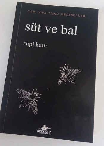  Süt ve Bal - Rupi Kaur Şiir Kitabı