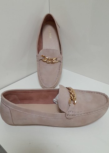 39 Beden ten rengi Renk Nine west Bej Süet Zincir Detaylı Babet