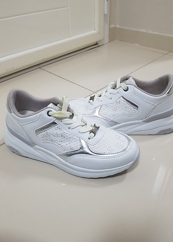 İNCİ BEYAZ SPOR AYAKKABI - Görsel 8