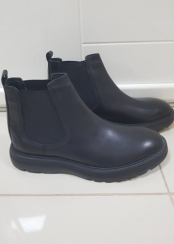 İNCİ HAKİKİ DERİ BOT 44 no - Görsel 2