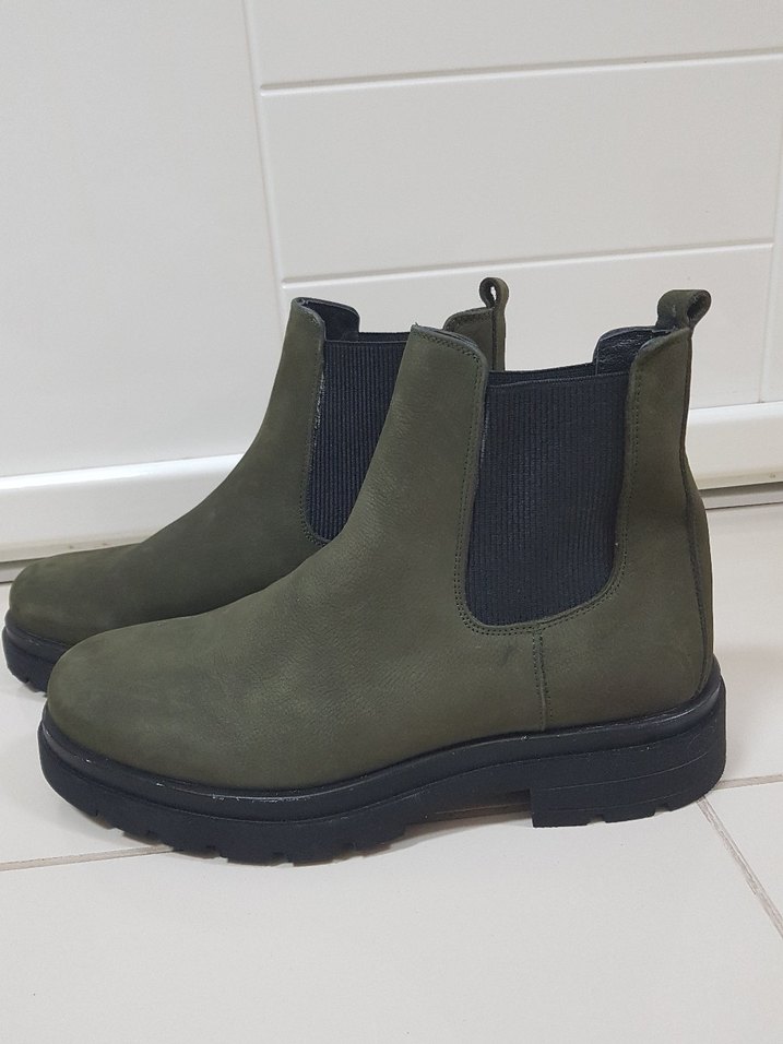 İNCİ HAKİKİ DERİ BOT 41 NO - Görsel 4